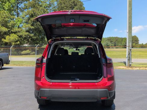 Certified 2025 Nissan Rogue S FWD image 31