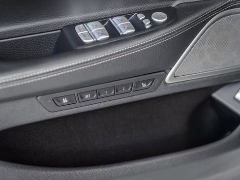 Used 2019 BMW 740i xDrive w/ Executive Package image 50
