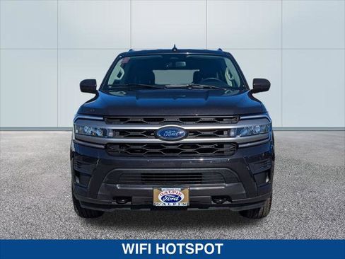 Certified 2023 Ford Expedition XLT image 7