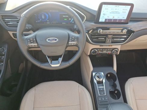 Certified 2020 Ford Escape Titanium w/ Titanium Premium Package 2.0 image 27