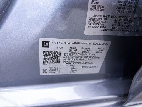 Used 2020 Chevrolet Silverado 1500 RST w/ Texas Edition image 39