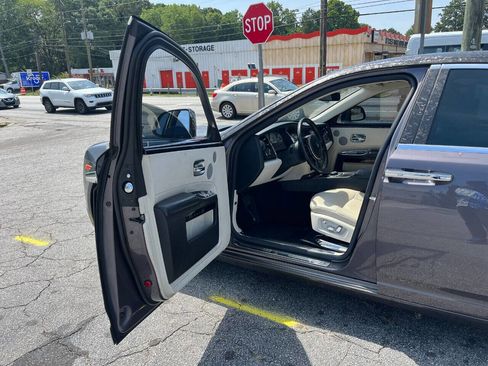 Used 2014 Rolls-Royce Ghost image 9