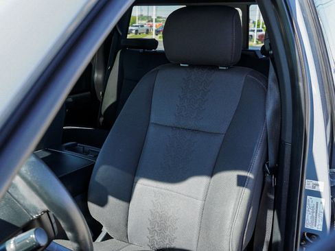 Used 2019 Ford F150 XLT w/ Equipment Group 302A Luxury AWD/4WD image 18