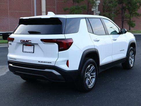Used 2026 GMC Terrain Elevation FWD image 27
