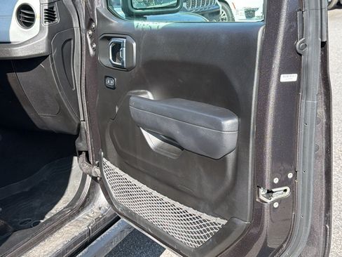 Used 2025 Jeep Wrangler Unlimited Sport S 4xe AWD/4WD image 18