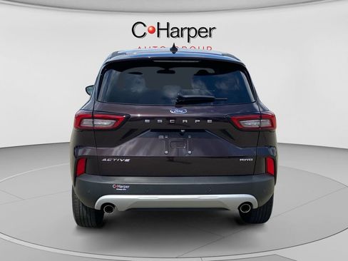 Used 2023 Ford Escape Active w/ Tech Pack #2 AWD/4WD image 4