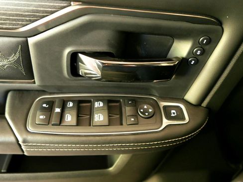 Used 2022 RAM 3500 Limited image 17