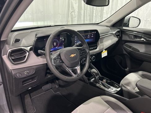 New 2025 Chevrolet TrailBlazer LT w/ Convenience Package image 14