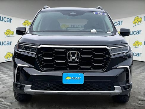 Used 2024 Honda Pilot Elite image 2