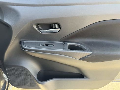 Used 2021 Nissan Versa SV image 20