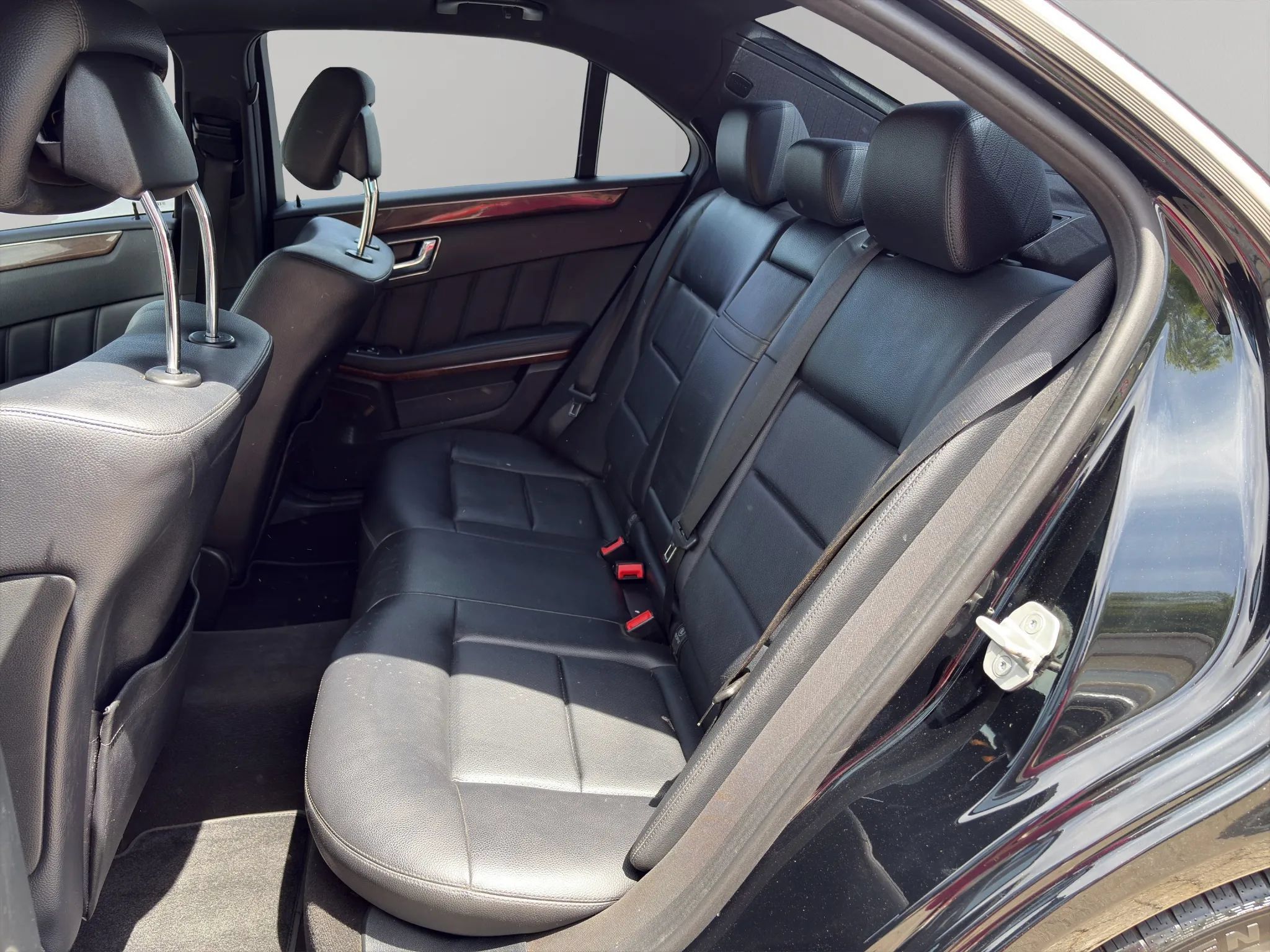 Used 2011 Mercedes-Benz E 350 Sedan image 14