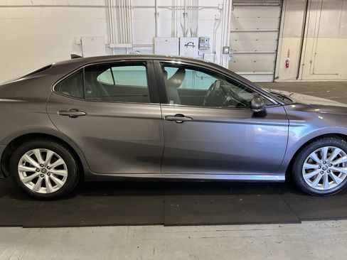Used 2020 Toyota Camry LE w/ Cold Weather Package AWD/4WD image 5