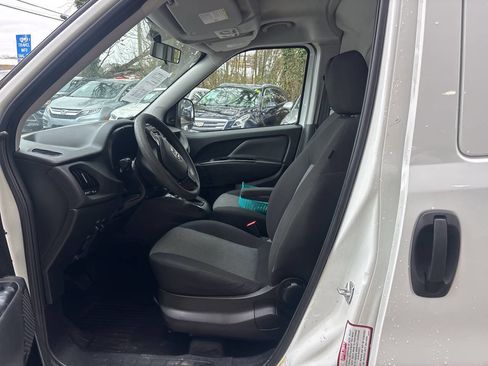 Used 2019 RAM ProMaster City Tradesman image 12