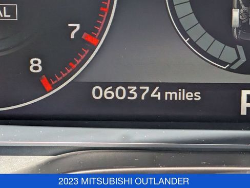 Used 2023 Mitsubishi Outlander SE AWD/4WD image 22