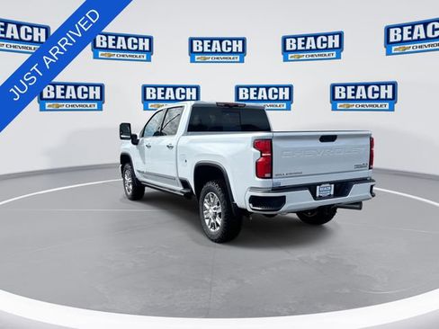 New 2026 Chevrolet Silverado 2500 High Country w/ High Country Premium Package AWD/4WD image 6