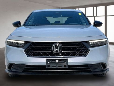 Used 2023 Honda Accord Sport image 2