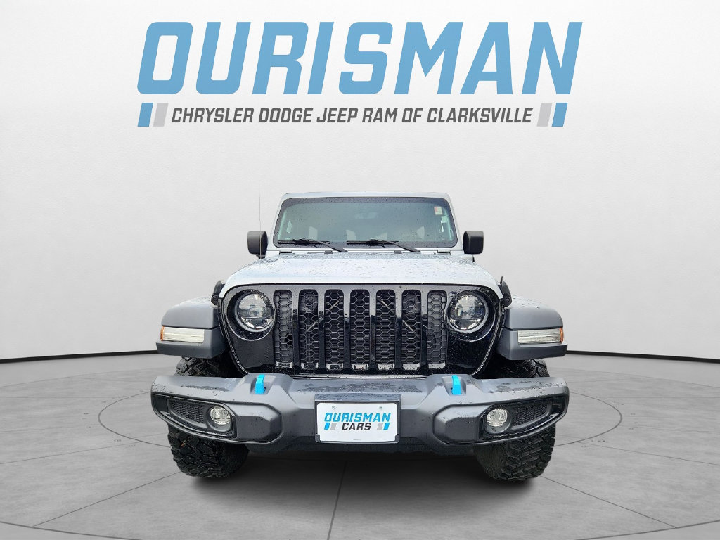 Used 2023 Jeep Wrangler Unlimited w/ Cold Weather Group AWD/4WD image 2