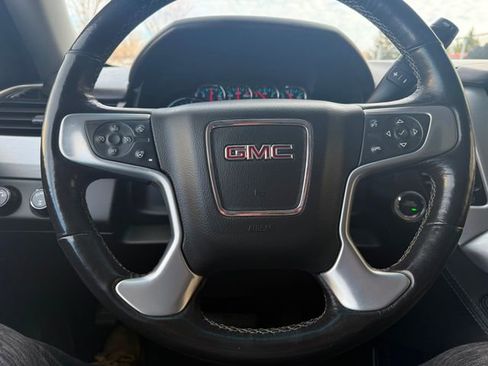 Used 2018 GMC Yukon XL SLT image 13