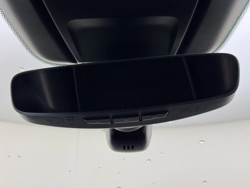 Used 2024 Porsche Panamera image 36