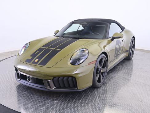Used 2026 Porsche 911 Carrera GTS RWD image 11