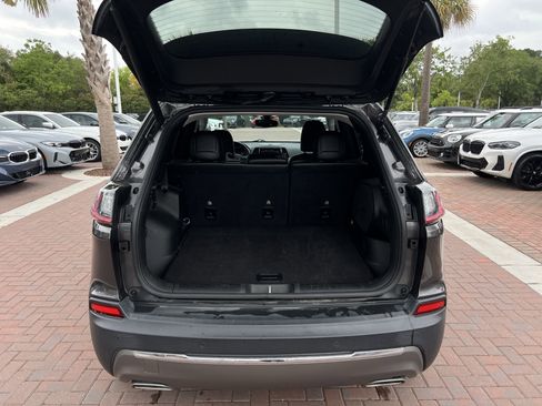 Used 2020 Jeep Cherokee Limited AWD/4WD image 30