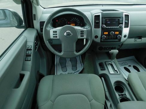 Used 2015 Nissan Frontier SV w/ SV Value Truck Package image 14