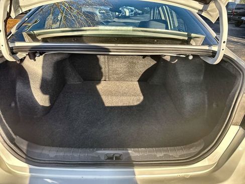 Used 2025 Nissan Altima 2.5 SV image 31