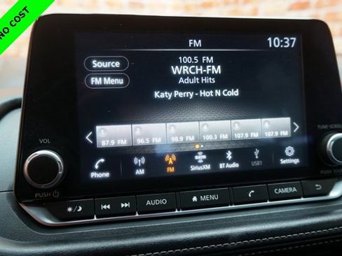 Used 2022 Nissan Rogue SV image 15