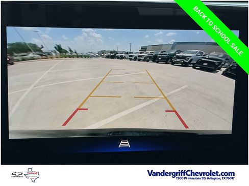 Used 2025 Chevrolet Trax LT w/ LT Convenience Package FWD image 17