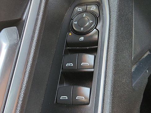 Used 2025 Chevrolet Silverado 2500 LT AWD/4WD image 17