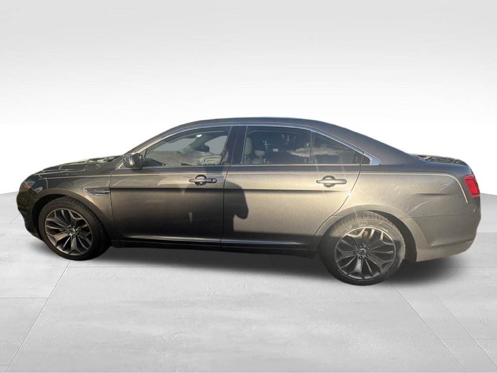 Used 2017 Ford Taurus Limited FWD image 8