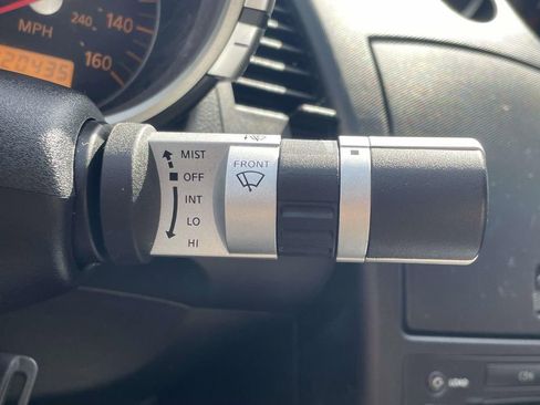 Used 2007 Nissan 350Z Touring RWD image 25