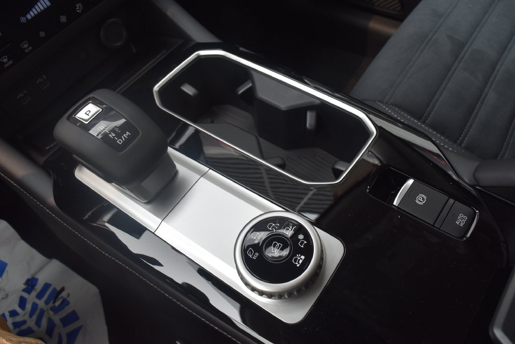 New 2026 Mitsubishi Outlander AWD image 19