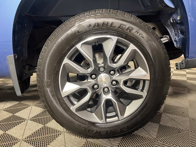Used 2024 Chevrolet Silverado 1500 LT AWD/4WD image 27