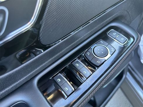 Used 2022 Lincoln Aviator Reserve image 19