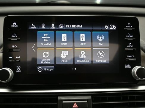 Used 2018 Honda Accord EX image 25