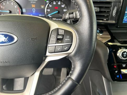 Used 2021 Ford Explorer Limited w/ Equipment Group 301A image 23