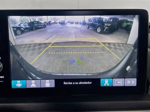 Used 2024 Honda Pilot Touring image 22