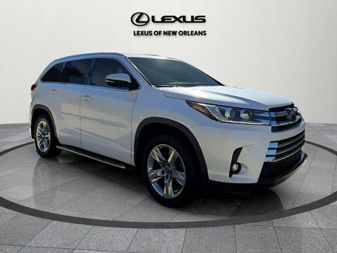 Used 2019 Toyota Highlander Limited image 1