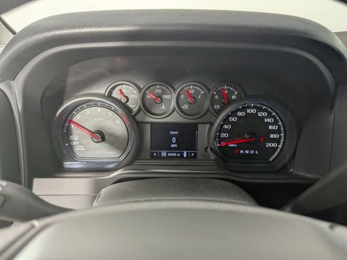 Used 2023 Chevrolet Silverado 1500 Custom AWD/4WD image 17