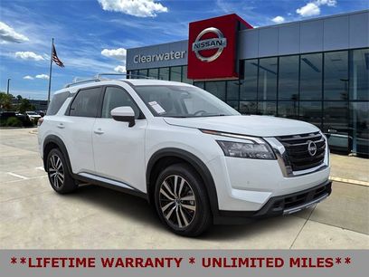 Used 2025 Nissan Pathfinder Platinum w/ Cargo Package