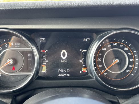 Used 2022 Jeep Wrangler Unlimited Sport image 11