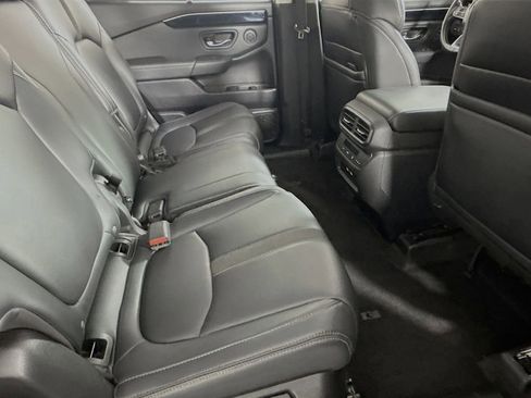 Certified 2023 Honda Pilot Touring image 38