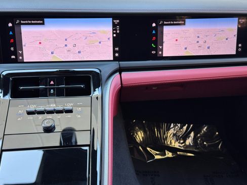 Used 2025 Porsche Panamera 4S w/ Premium Package image 26