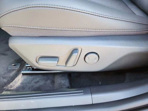 Used 2025 Kia Niro Wind w/ Wind Preserve Package image 12