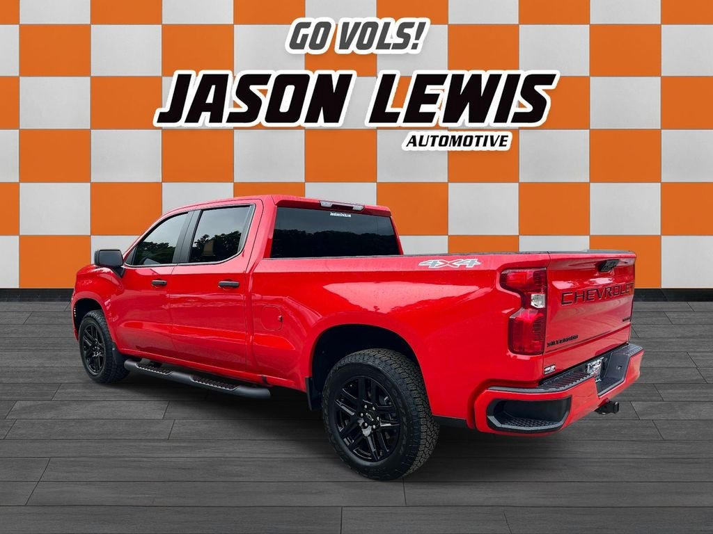 Used 2025 Chevrolet Silverado 1500 Custom w/ Turbomax Blackout Package AWD/4WD image 5