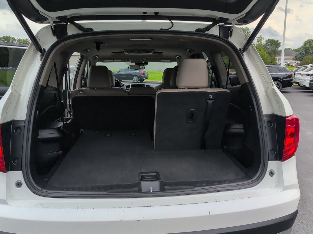 Used 2017 Honda Pilot Touring image 42