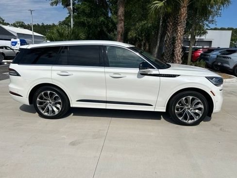 Used 2023 Lincoln Aviator Grand Touring w/ Equipment Group 301A AWD/4WD image 3