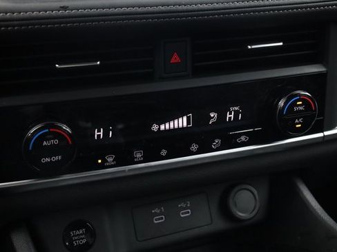 Certified 2026 Nissan Rogue SV image 18