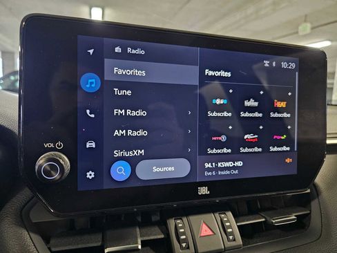 Used 2025 Toyota RAV4 XSE w/ Premium Package AWD/4WD image 15